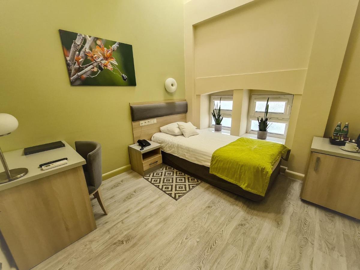 Antoninska & Hotell Leszno (Greater Poland)