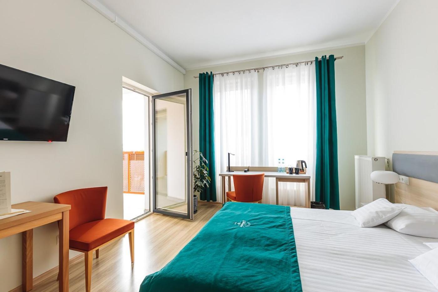 Antoninska & Hotel